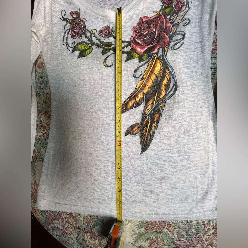 Super light ladies’ t-shirt. - Picture 6 of 9